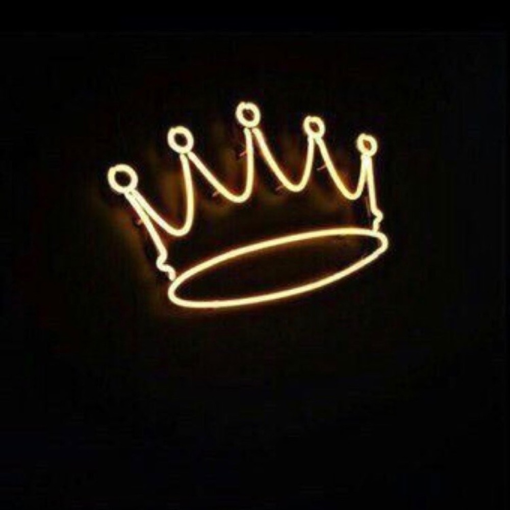 Meet your Posher, Leila